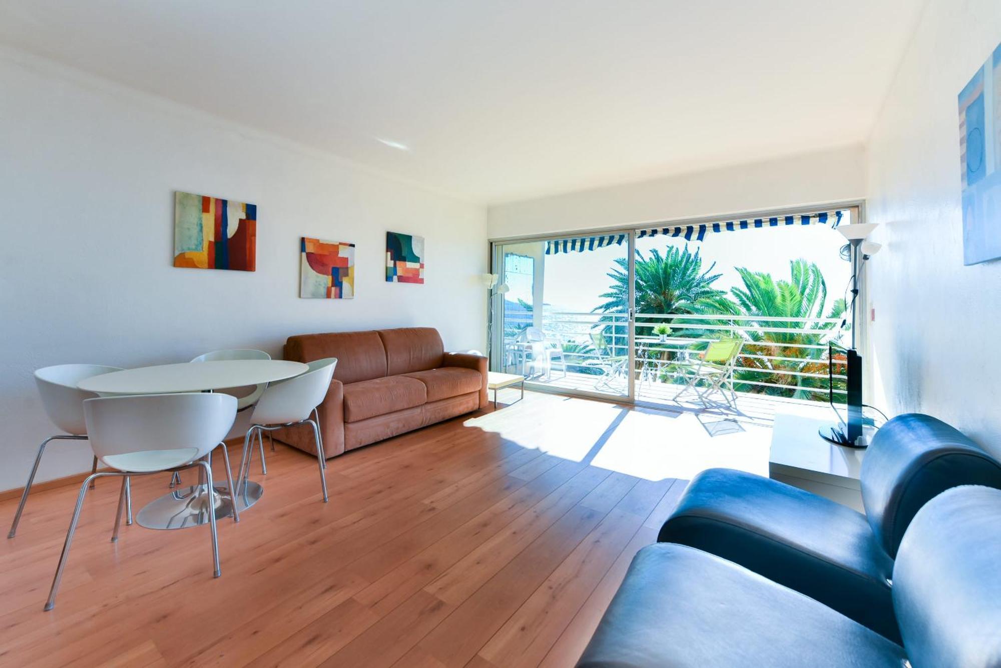 La Belle Vue Avec Joli Balcon Et Parking, A Cote Des Plages Et Du Centre-ville Appartement